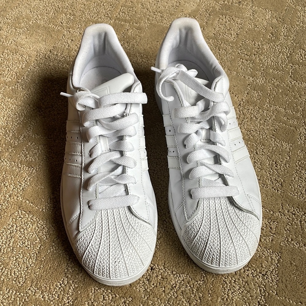 Shell Toe adidas - size 11.5
